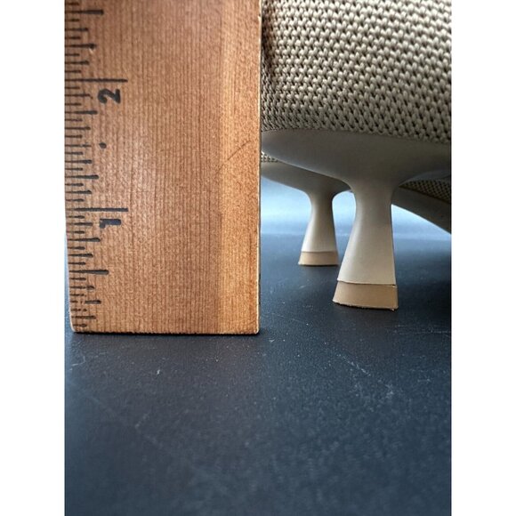 Vivaia Beige Kitten Heel Pumps Womens Size 6.5 EU 37 Almont Pointed Toe - Picture 7 of 10